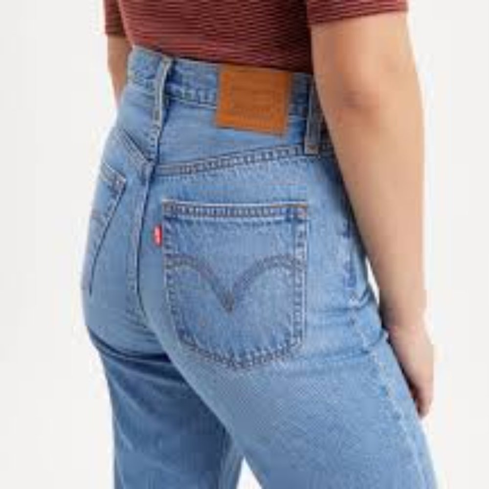 Levi’s Premium Ribcage Straight Ankle (2021), Big E, 32x27, NWT, $108 MSRP